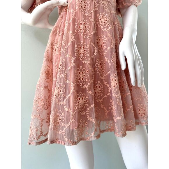 Adelyn Rae Blush Pink Floral Puff Sleeve Mini Baby Doll Tea Dress size Small - Picture 12 of 13
